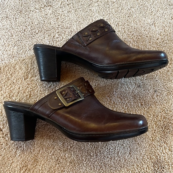 Clarks Bendables Brown Women Slip On - Picture 2 of 9